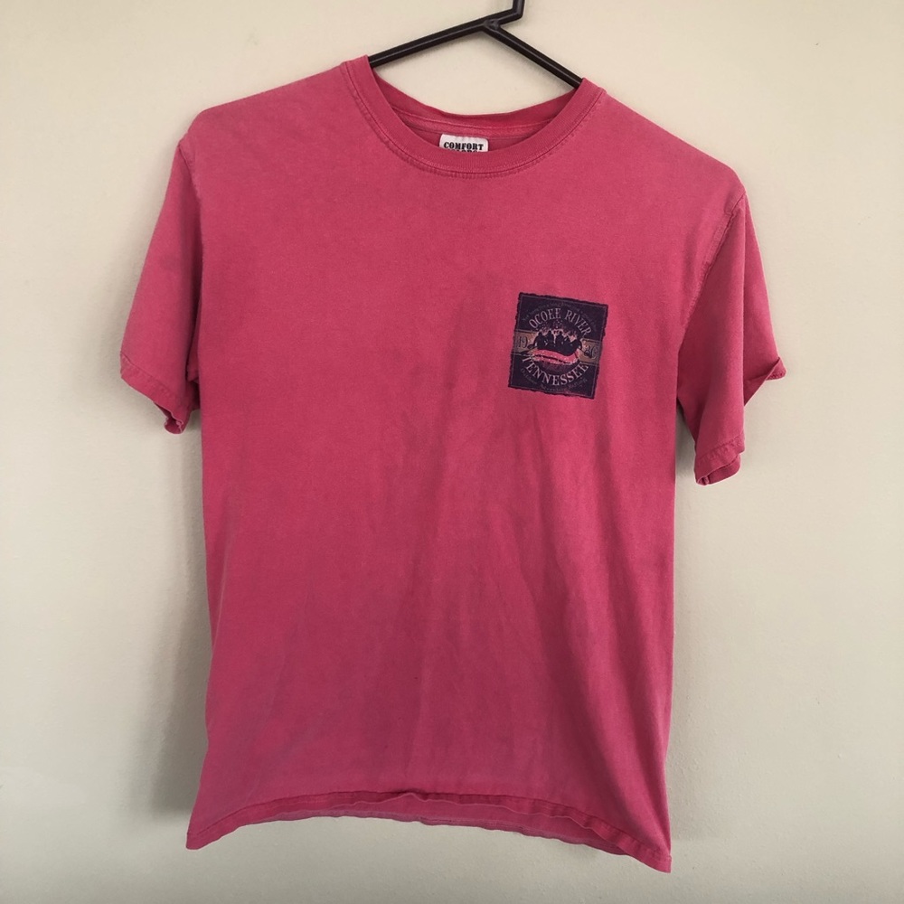 👑Pink short sleeve shirt size small comfort color